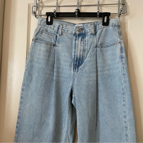 NWOT Light Wash High-Waisted Forever 21 Jeans - Picture 11 of 14
